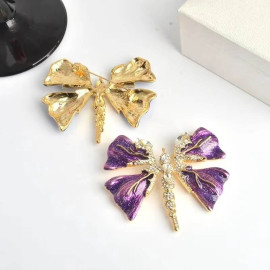 vue arrière Broche Papillon aux ailes stylées