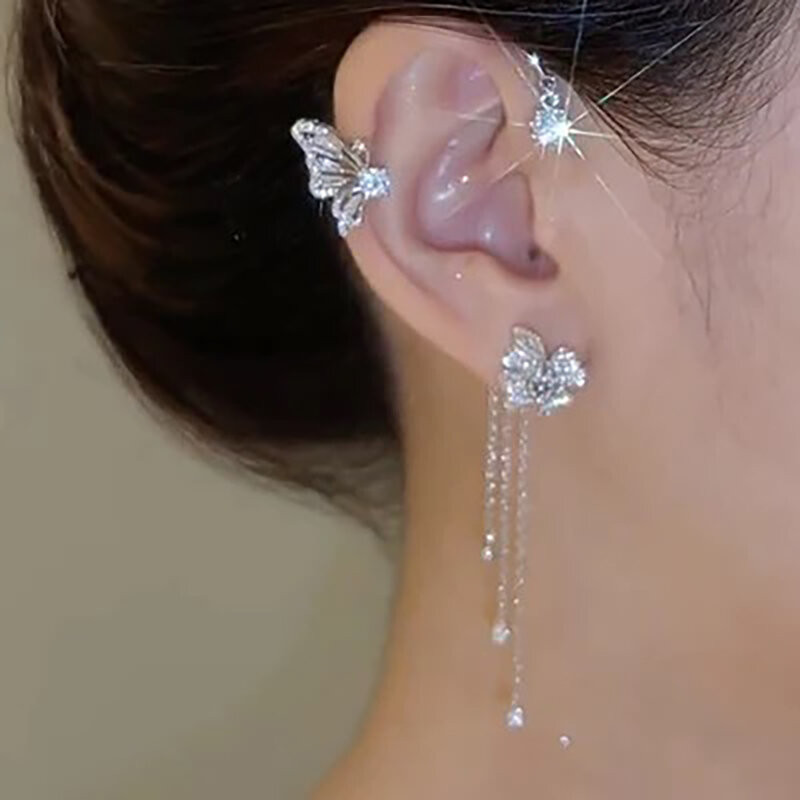 Boucles d'oreilles papillon - clip d'oreile 2 papillons strass et 3 petits pendants délicats - modèle 1