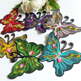 Détails Patchs Papillon Brodés Thermocollants