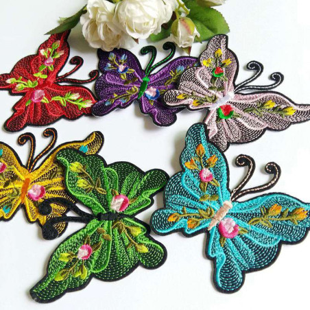 Détails Patchs Papillon Brodés Thermocollants