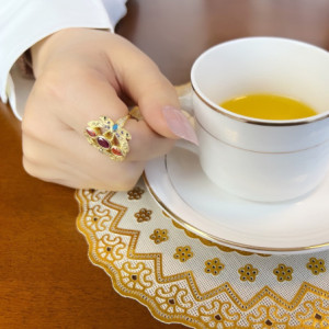 Vue Portée Bague Libéllule en Argent Sterling 925 Couleur Or Jaune et Strass Colorés