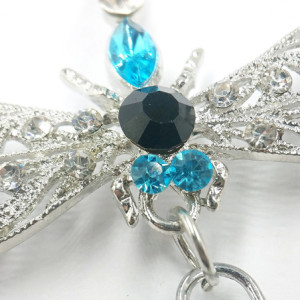 Vue détaillée du Porte-clés Libéllule Bleu et Argent en cristal et strass